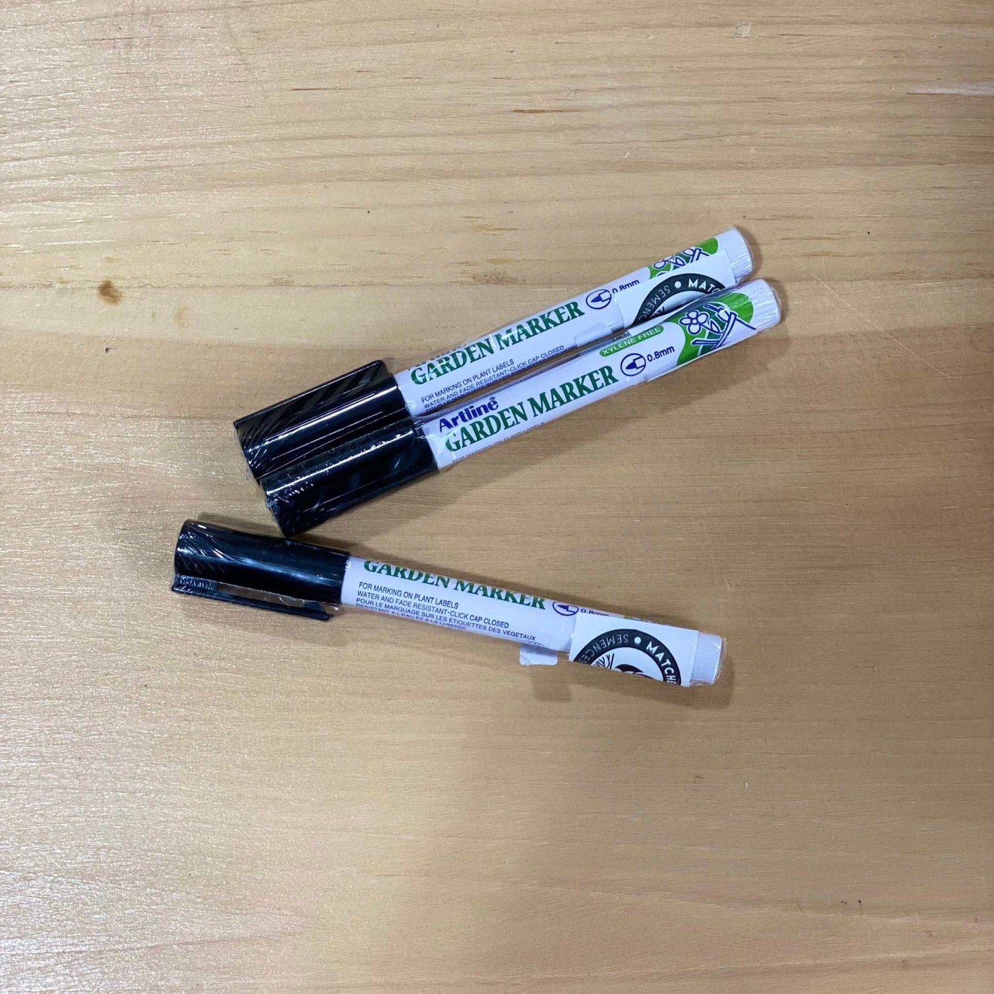 Individual Artline EK-780 Garden Marker is ideal for plant labels.